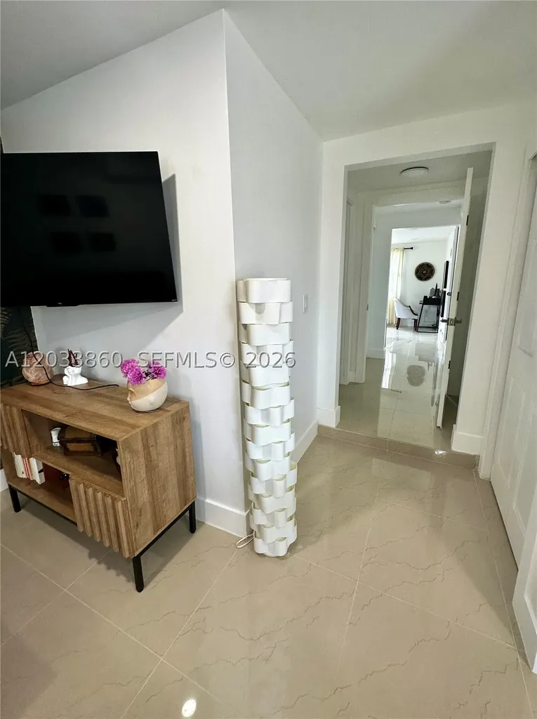 1464 NE 28th Street Pompano Beach FL 33064