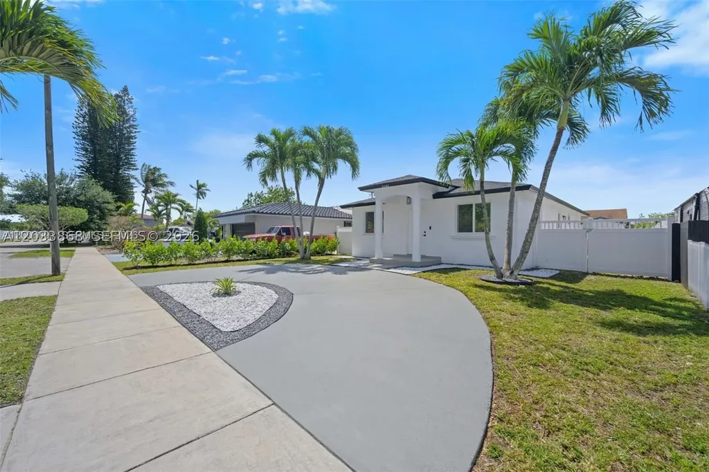 5580 Plunkett Street Hollywood FL 33021