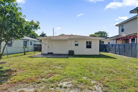 1115 NW 1st Avenue Fort Lauderdale FL 33311