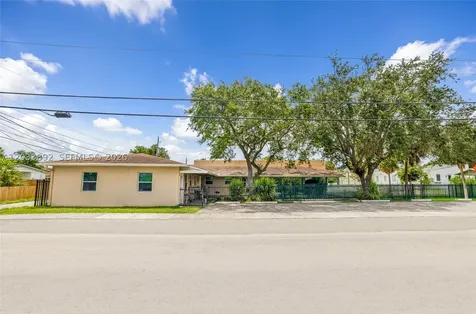 2247 Simms Street Hollywood FL 33020