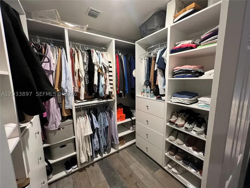 1140 Cliffrose Street Hollywood FL 33019