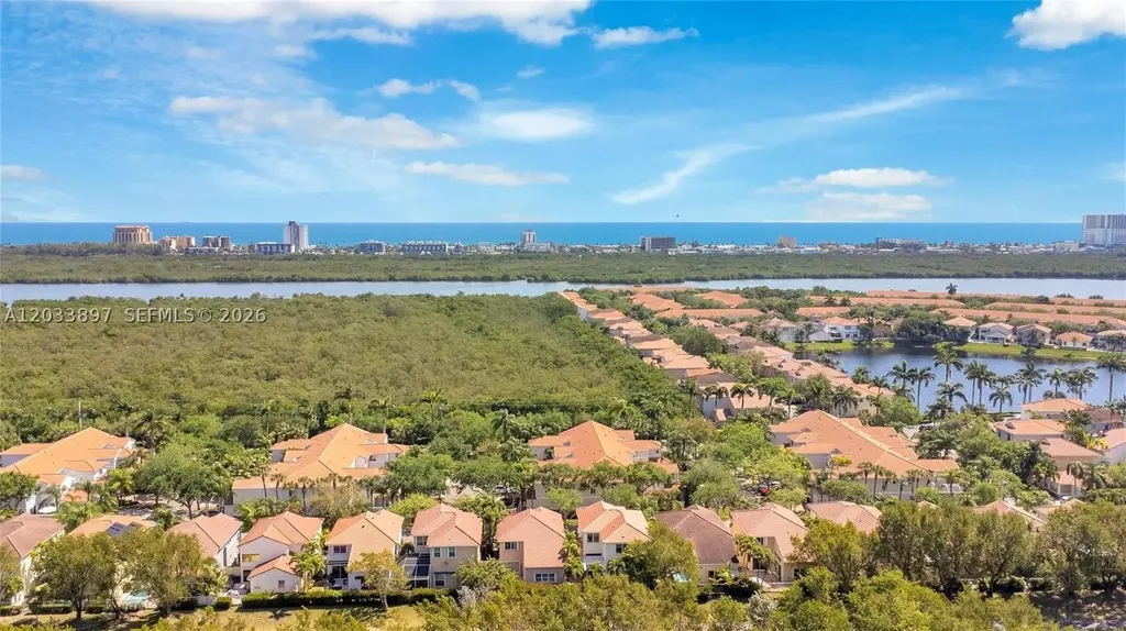 1140 Cliffrose Street Hollywood FL 33019