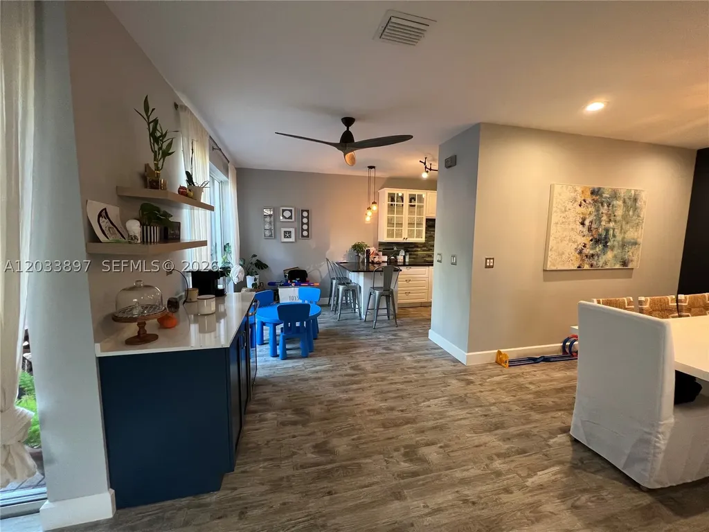 1140 Cliffrose Street Hollywood FL 33019