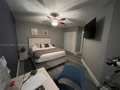 1140 Cliffrose Street Hollywood FL 33019