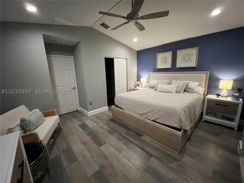 1140 Cliffrose Street Hollywood FL 33019
