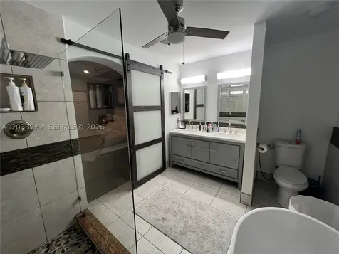 1140 Cliffrose Street Hollywood FL 33019