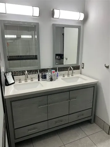 1140 Cliffrose Street Hollywood FL 33019