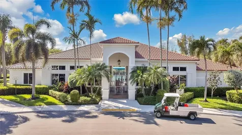 1140 Cliffrose Street Hollywood FL 33019