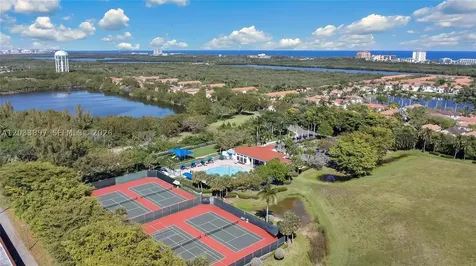 1140 Cliffrose Street Hollywood FL 33019