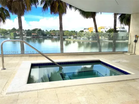 5900 Collins Avenue Miami Beach FL 33140