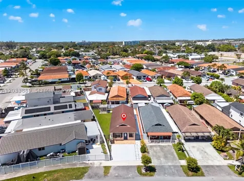 983 W 42nd Place Hialeah FL 33012