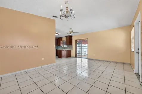 983 W 42nd Place Hialeah FL 33012