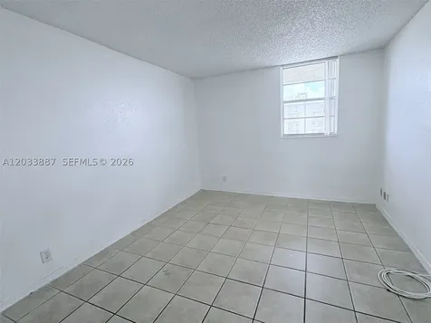 4550 NW 9th Street Miami FL 33126