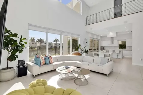 10250 NW 75th Terrace Doral FL 33178