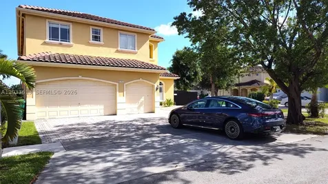 6743 SW 163rd Place Miami FL 33193