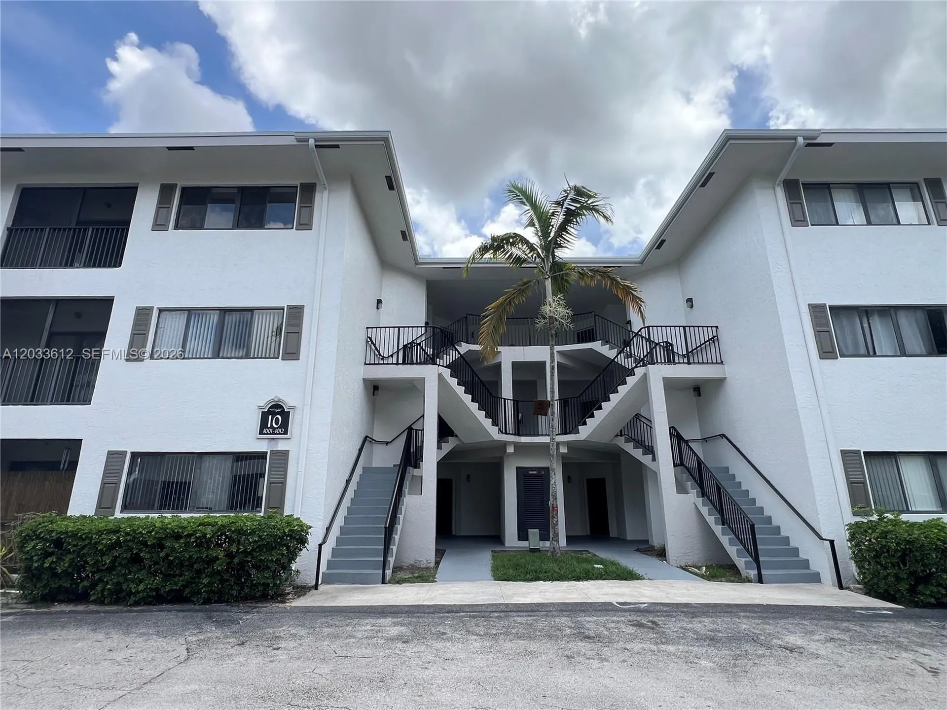 2445 SW 18th Terrace Fort Lauderdale FL 33315