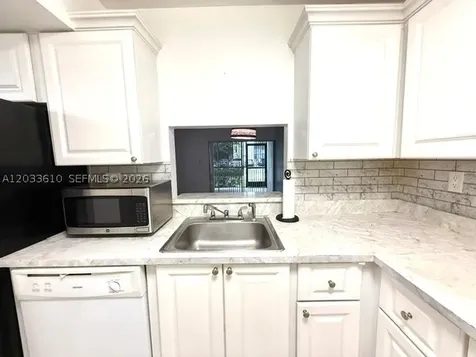 731 N Pine Island Road Plantation FL 33324