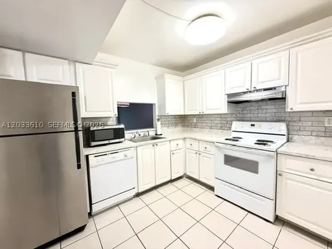 731 N Pine Island Road Plantation FL 33324