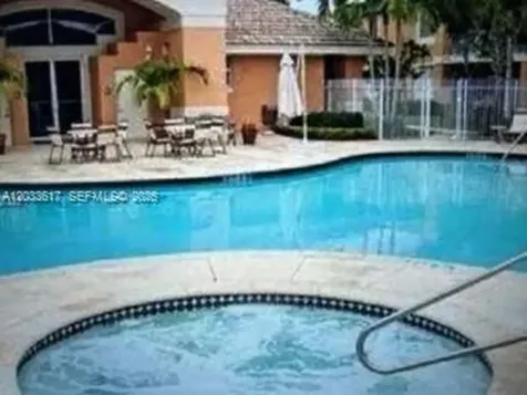 6900 SW 39th Street Davie FL 33314
