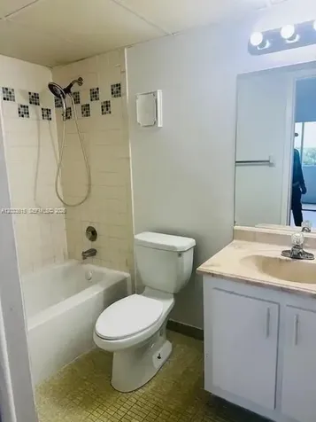 9351 Fontainebleau Boulevard Miami FL 33172