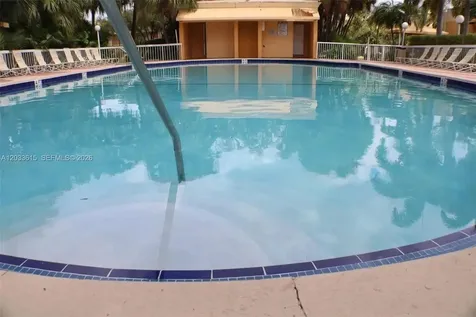 9351 Fontainebleau Boulevard Miami FL 33172
