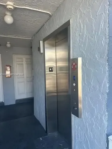 9351 Fontainebleau Boulevard Miami FL 33172