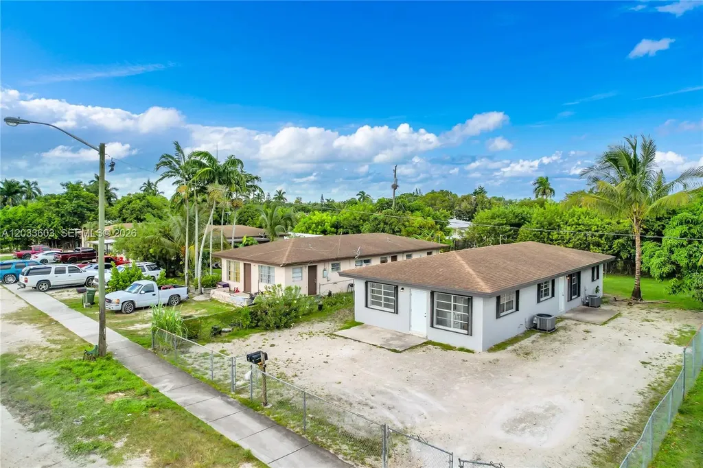 1011 NW 9th Street Homestead FL 33030