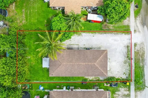 1011 NW 9th Street Homestead FL 33030