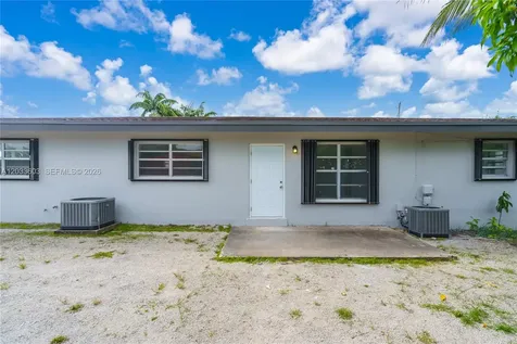 1011 NW 9th Street Homestead FL 33030