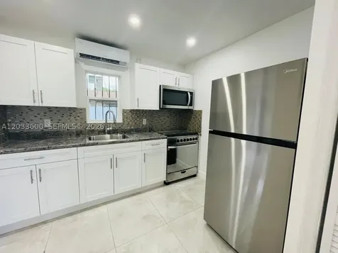 2437 NW 98th Street Miami FL 33147