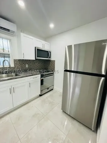2437 NW 98th Street Miami FL 33147