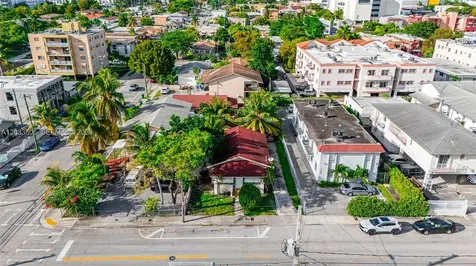 1267 NW 3rd Street Miami FL 33125