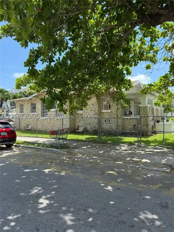 1269 NW 4th Street Miami FL 33125
