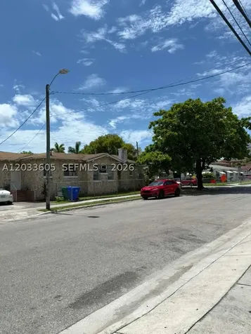 1269 NW 4th Street Miami FL 33125