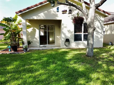 3910 NE 10th Drive Homestead FL 33033