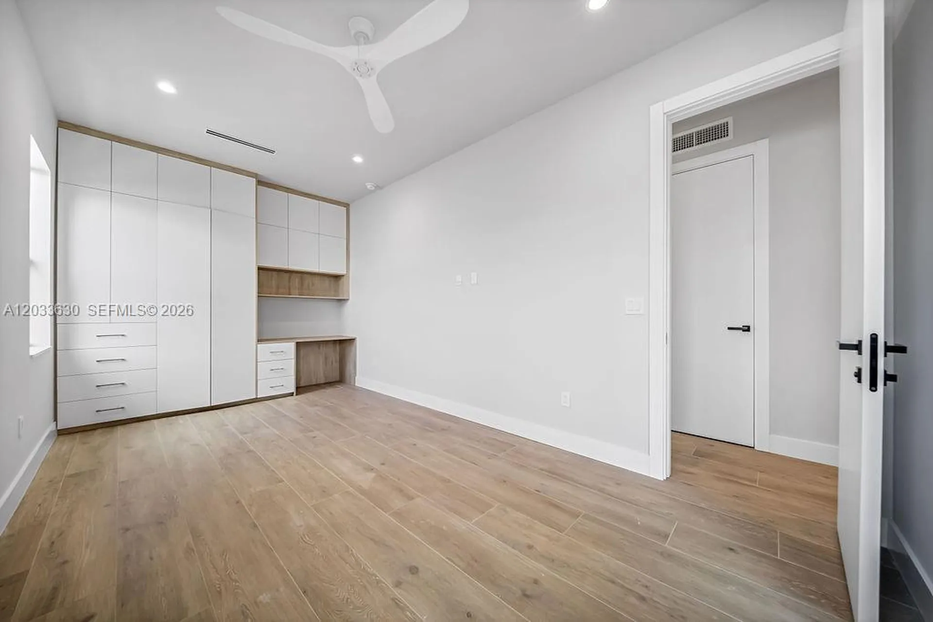 906 NE 17th Terrace Fort Lauderdale FL 33304