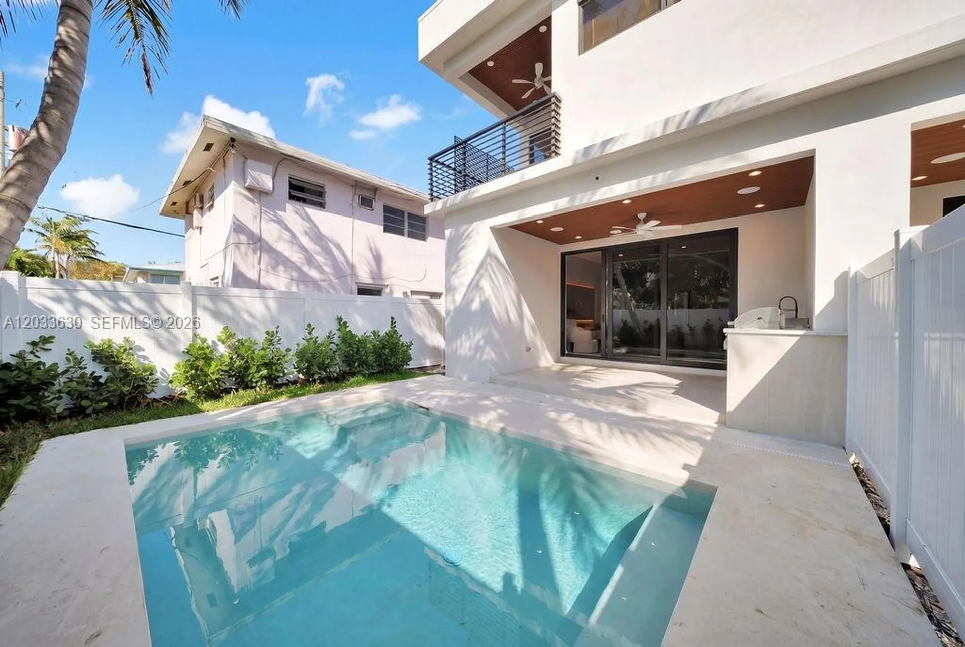906 NE 17th Terrace Fort Lauderdale FL 33304
