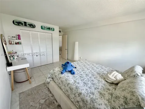 400 Kings Point Drive Sunny Isles Beach FL 33160