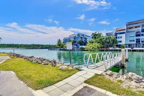 400 Kings Point Drive Sunny Isles Beach FL 33160