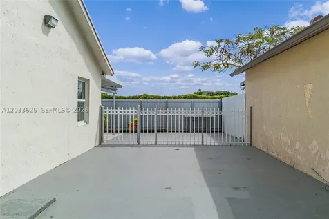 12622 SW 211th Terrace Miami FL 33177
