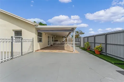 12622 SW 211th Terrace Miami FL 33177