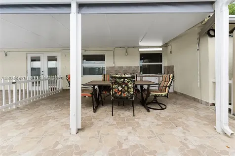 12622 SW 211th Terrace Miami FL 33177