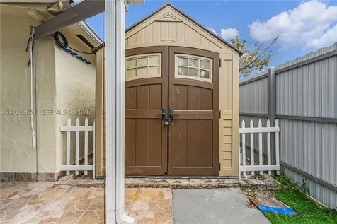 12622 SW 211th Terrace Miami FL 33177