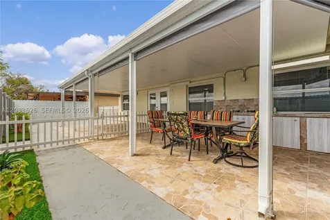12622 SW 211th Terrace Miami FL 33177