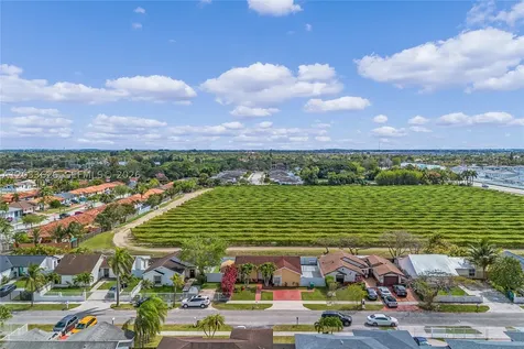 12622 SW 211th Terrace Miami FL 33177