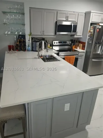 5099 NW 7th Street Miami FL 33126