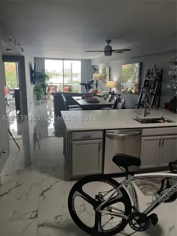 5099 NW 7th Street Miami FL 33126