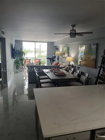 5099 NW 7th Street Miami FL 33126