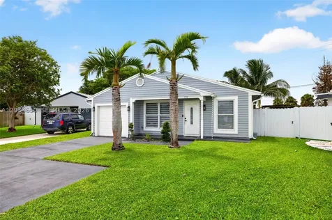 1710 SW 83rd Terrace Miramar FL 33025