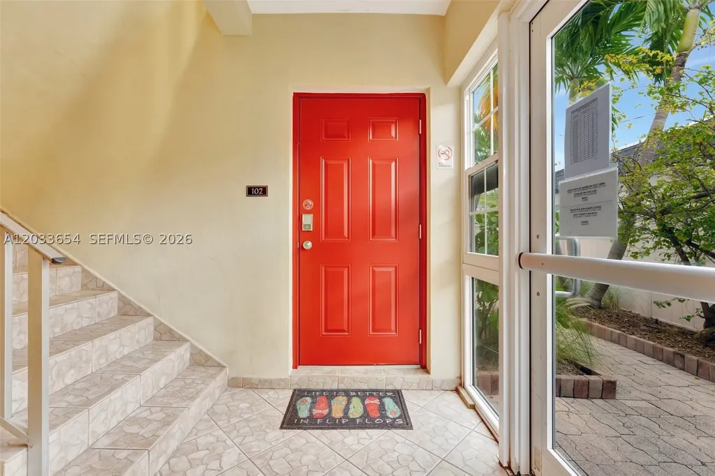 221 SE 9th Avenue Pompano Beach FL 33060